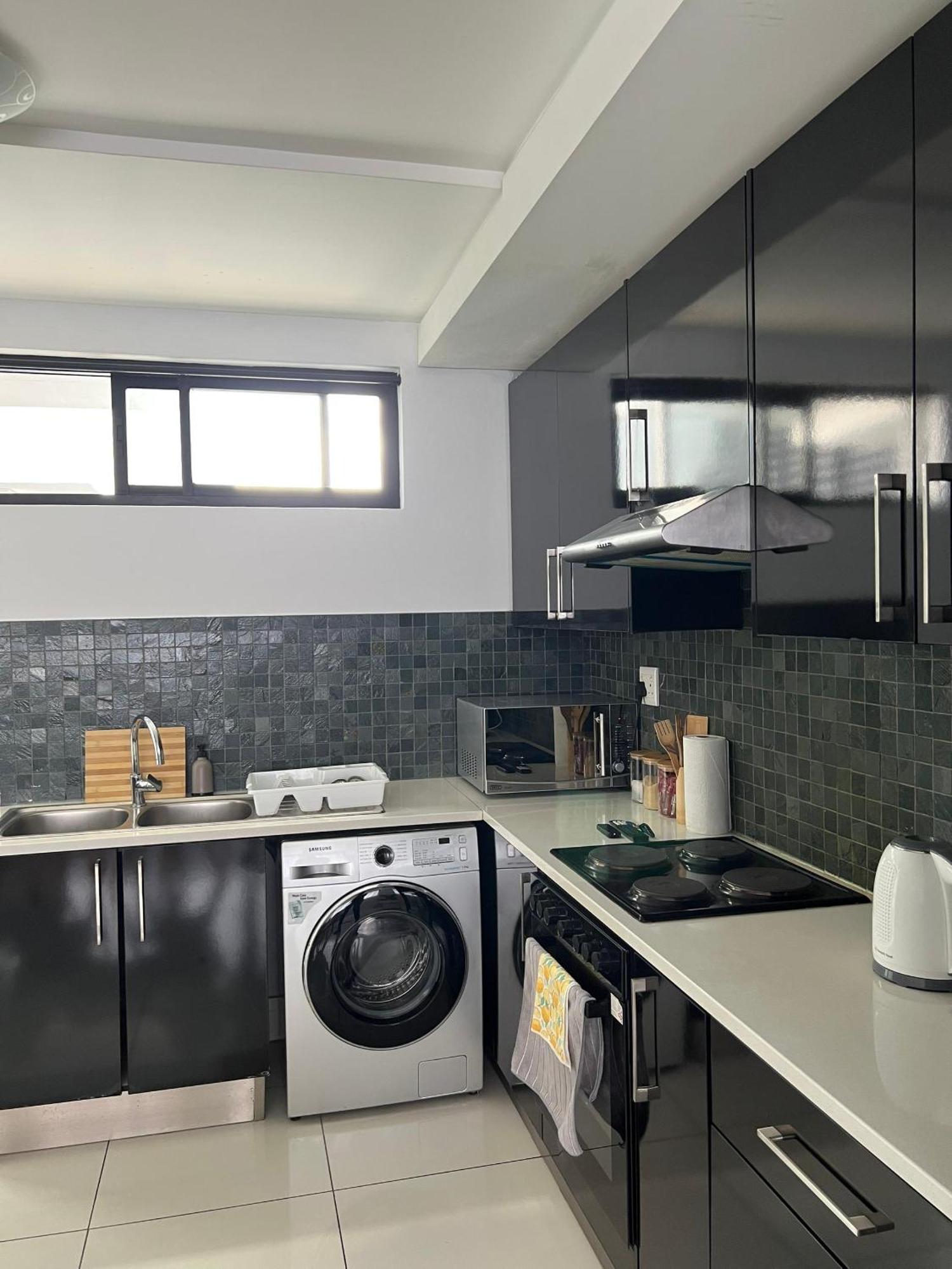 Cosy Apartment In The Heat Of The City Виндхук Экстерьер фото